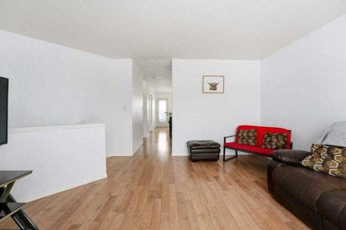 268 Kingston Drive, Red Deer, AB - Indoor