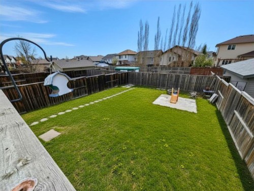 268 Kingston Drive, Red Deer, AB - Outdoor