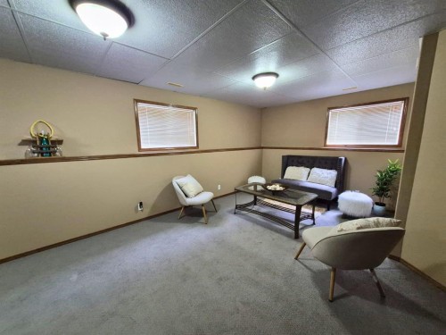268 Kingston Drive, Red Deer, AB - Indoor