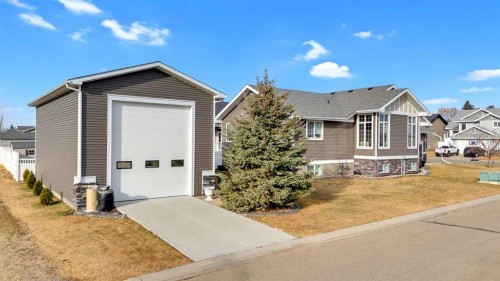 3901 49 Ave, Ponoka, AB - Outdoor