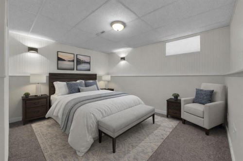 6157 Hamilton Drive, Red Deer, AB - Indoor Photo Showing Bedroom