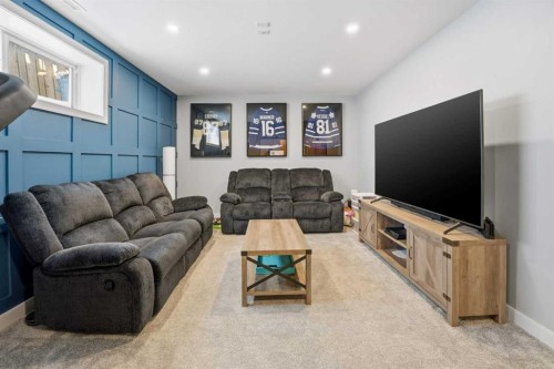 20 Cole Way, Sylvan Lake, AB - Indoor Photo Showing Living Room