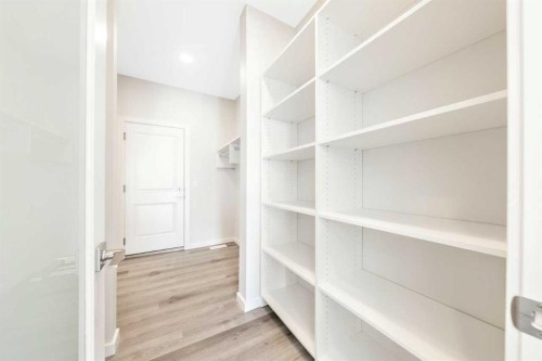 358 Heritage Boulevard, Cochrane, AB - Indoor With Storage