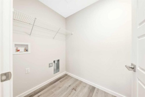 358 Heritage Boulevard, Cochrane, AB - Indoor With Storage