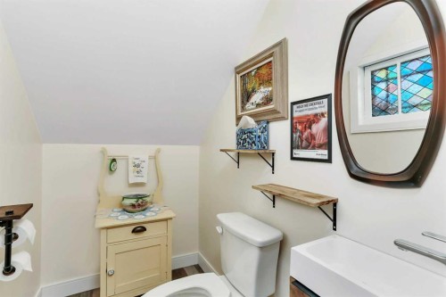 5012 51 Avenue, Ponoka, AB 