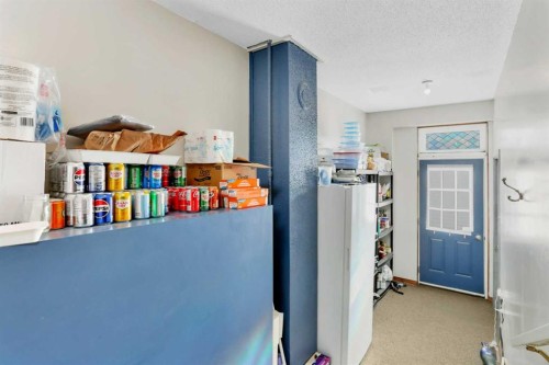 5012 51 Avenue, Ponoka, AB 