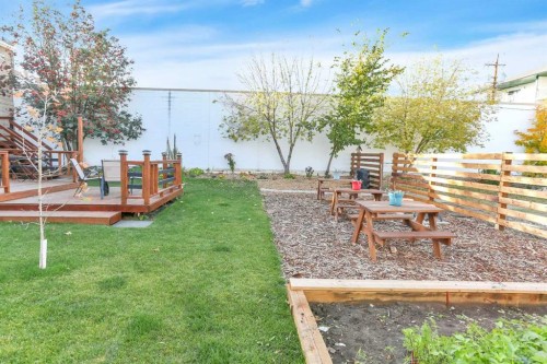 5012 51 Avenue, Ponoka, AB 