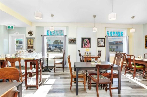 5012 51 Avenue, Ponoka, AB 