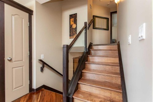 150 Robinson Avenue, Penhold, AB - Indoor Photo Showing Other Room