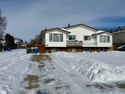 122 Allan Street  Red Deer, AB T4R 1E7
