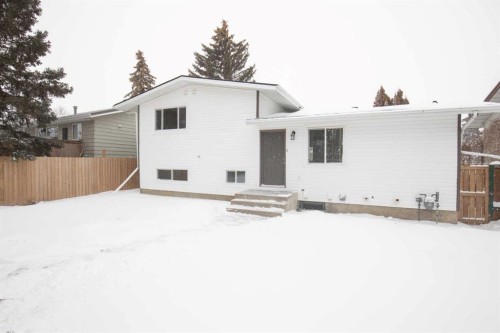 4108 53 Avenue, Innisfail, AB - Outdoor