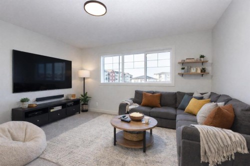 17 Trinity Street, Lacombe, AB - Indoor Photo Showing Living Room