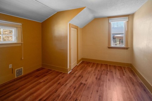 5318 49 Avenue, Camrose, AB - Indoor Photo Showing Other Room