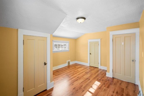 5318 49 Avenue, Camrose, AB - Indoor Photo Showing Other Room