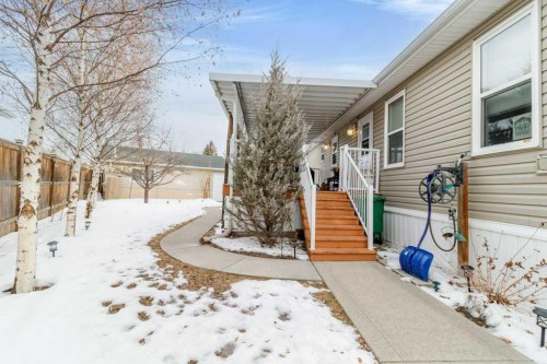51 Phelan Close, Red Deer, AB - Outdoor
