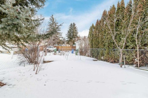 51 Phelan Close, Red Deer, AB - Outdoor