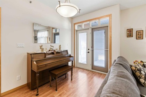 412-5213 61 Street, Red Deer, AB - Indoor