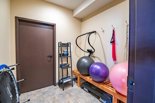 412-5213 61 Street, Red Deer, AB - Indoor Photo Showing Other Room