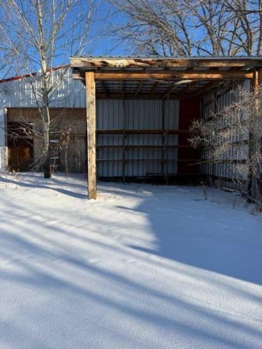 611 3 Avenue, Elnora, AB 