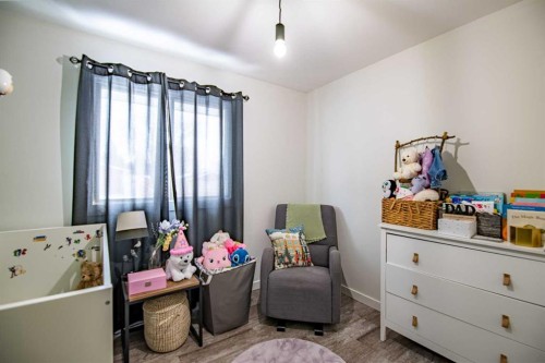 45 Sherwood Crescent, Red Deer, AB - Indoor Photo Showing Other Room