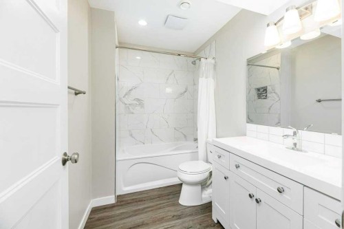 226 Truant Crescent, Red Deer, AB - Indoor Photo Showing Bathroom