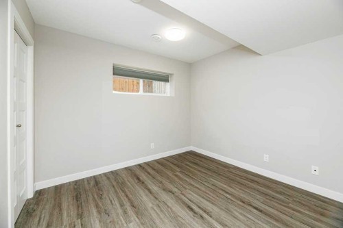 226 Truant Crescent, Red Deer, AB - Indoor Photo Showing Other Room