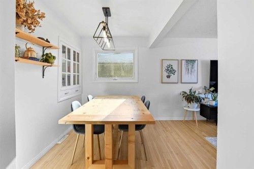4409 43 Avenue, Red Deer, AB - Indoor Photo Showing Dining Room