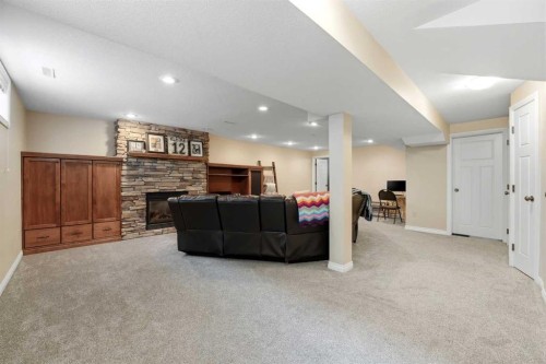 4409 43 Avenue, Red Deer, AB - Indoor With Fireplace