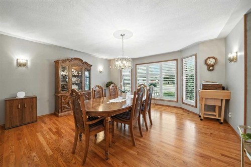 107 Allison Crescent, Red Deer, AB - Indoor Photo Showing Dining Room