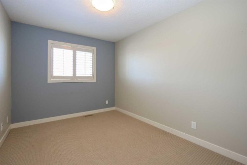 6 Shaw Close, Red Deer, AB - Indoor Photo Showing Other Room
