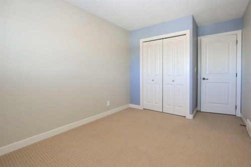 6 Shaw Close, Red Deer, AB - Indoor Photo Showing Other Room