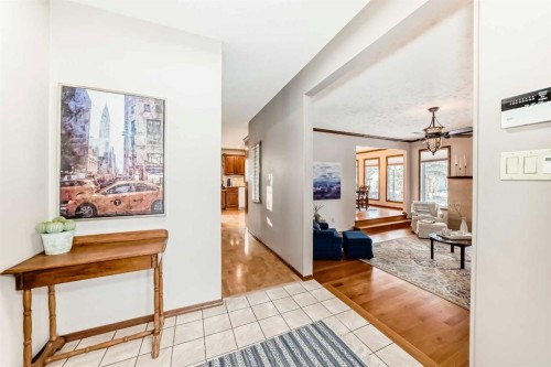 128 Dickenson Crescent, Red Deer, AB - Indoor Photo Showing Other Room