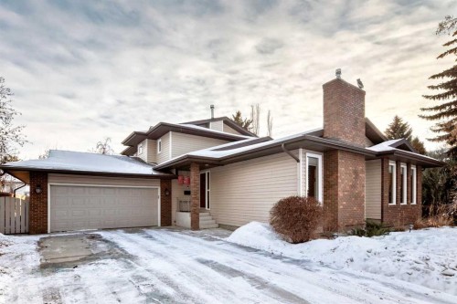 128 Dickenson Crescent, Red Deer, AB - Outdoor