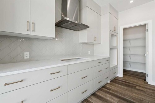 420 Bridgeport Glen, Chestermere, AB - Indoor Photo Showing Kitchen