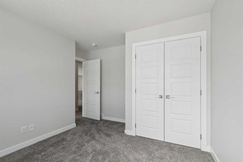 420 Bridgeport Glen, Chestermere, AB - Indoor Photo Showing Other Room