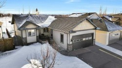 23 Irving Crescent  Red Deer, AB T4R 3R9