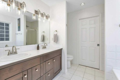 23 Irving Crescent, Red Deer, AB 