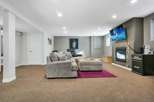 23 Irving Crescent, Red Deer, AB 