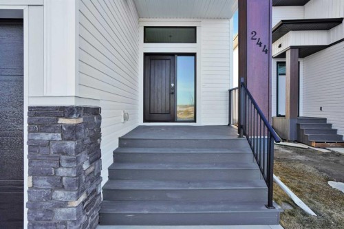 244 Emerald Drive, Red Deer, AB - Outdoor