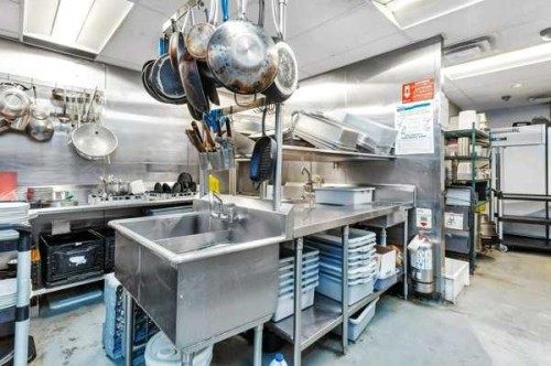 101-4900 50 Street, Red Deer, AB 