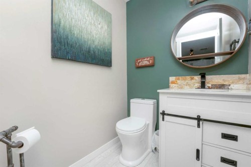 32 Legend Court, Sylvan Lake, AB - Indoor Photo Showing Bathroom