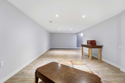 22 Freemont Close, Red Deer, AB - Indoor Photo Showing Other Room