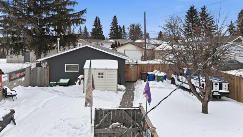 22 Freemont Close, Red Deer, AB - Outdoor