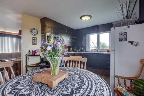 334078 Range Road 241, Rural Kneehill County, AB - Indoor