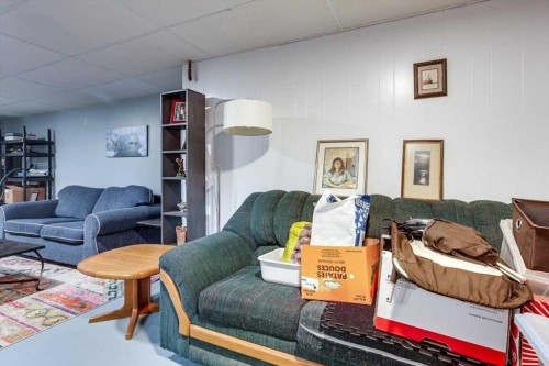 334078 Range Road 241, Rural Kneehill County, AB - Indoor