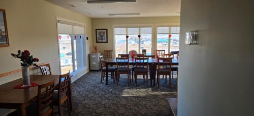 405-4425 Heritage Way, Lacombe, AB - Indoor Photo Showing Dining Room