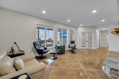 30 Law Close, Red Deer, AB - Indoor