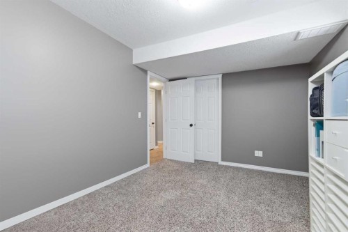 69 Turner Crescent, Red Deer, AB - Indoor Photo Showing Other Room