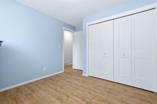 50 Greenham Drive, Red Deer, AB - Indoor Photo Showing Other Room