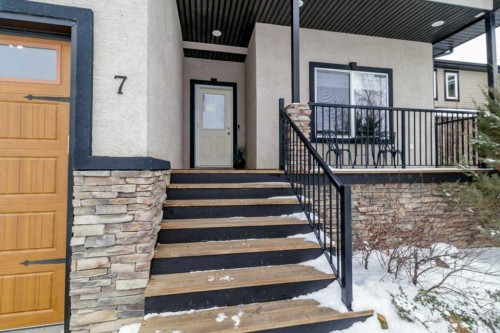 7 Laurel Road, Sylvan Lake, AB - Outdoor With Deck Patio Veranda